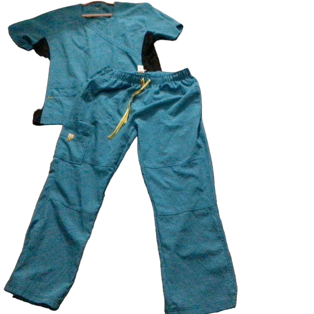 Wonder Wink Four stretch teal scrubs